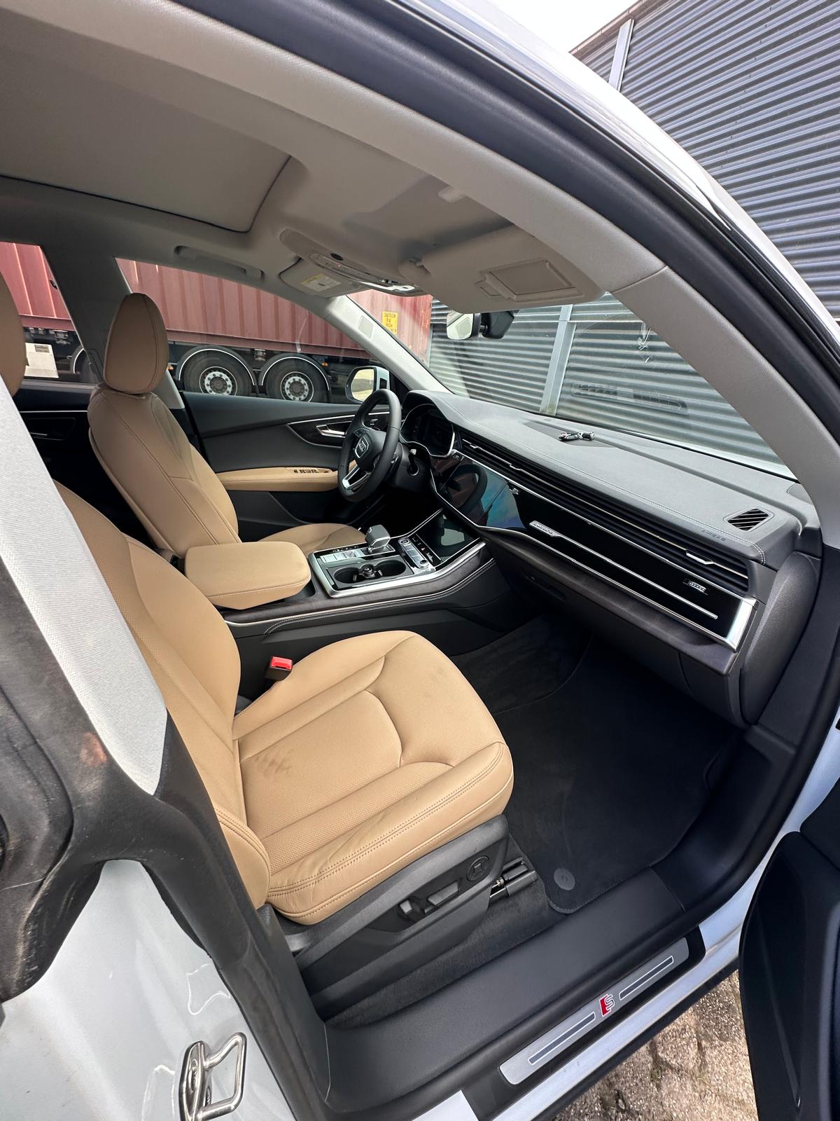 Mobiele car detailing Nijmegen - Porsche handwassen en waxen