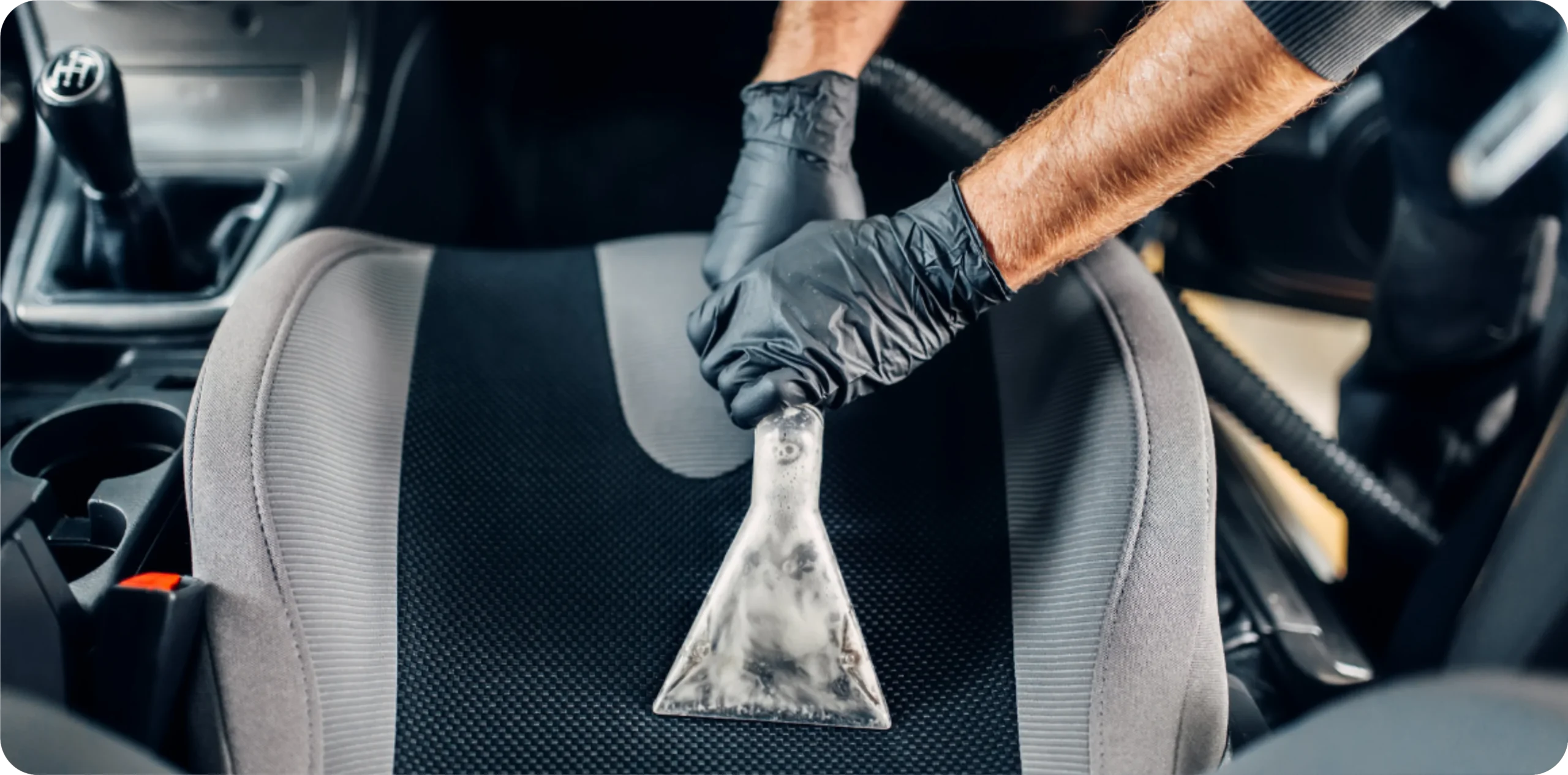 Interieur dieptereiniging auto